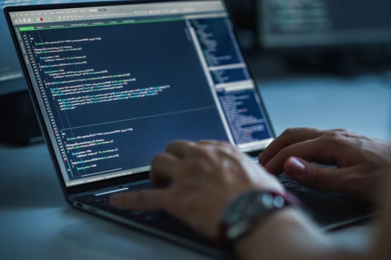 回民区软件定制开发：PHP与Node.js，后端解决方案的优势博弈